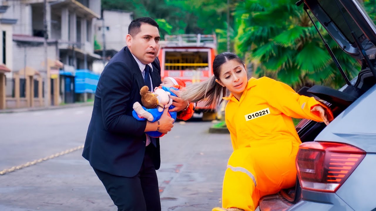 FUGITIVA le entrega su hijo a un desconocido y él le cambia la vida