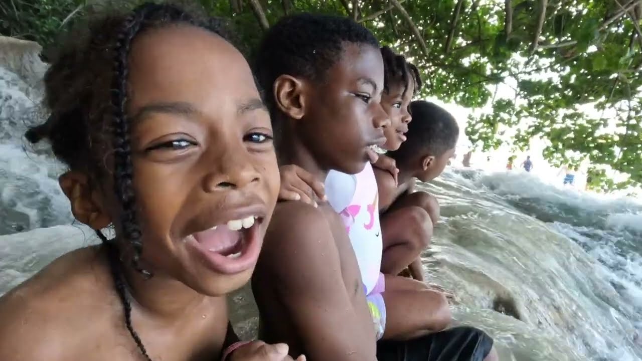 DUNN’S RIVER FALLS! With 7 Kids🇯🇲