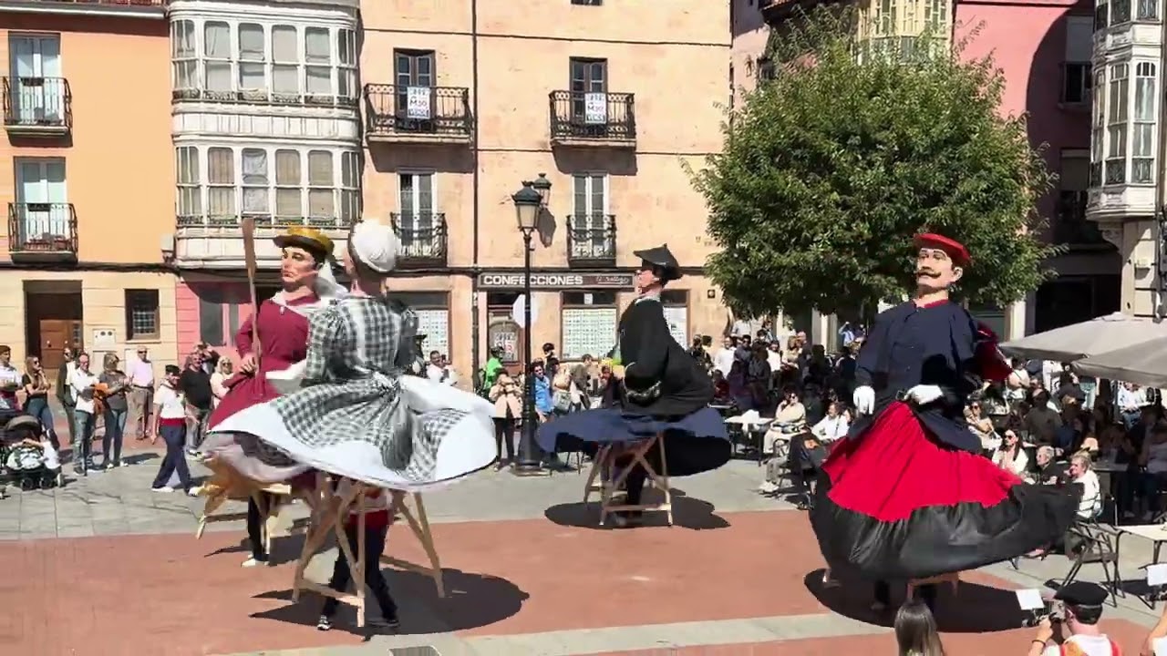 Valses de los gigantes de Pasaia en Miranda de Ebro