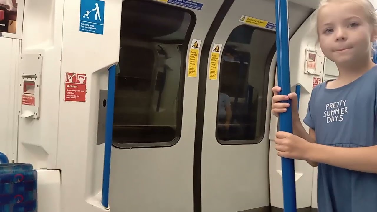 Northern line '95 stock ride from Colindale to King's Cross St Pancras