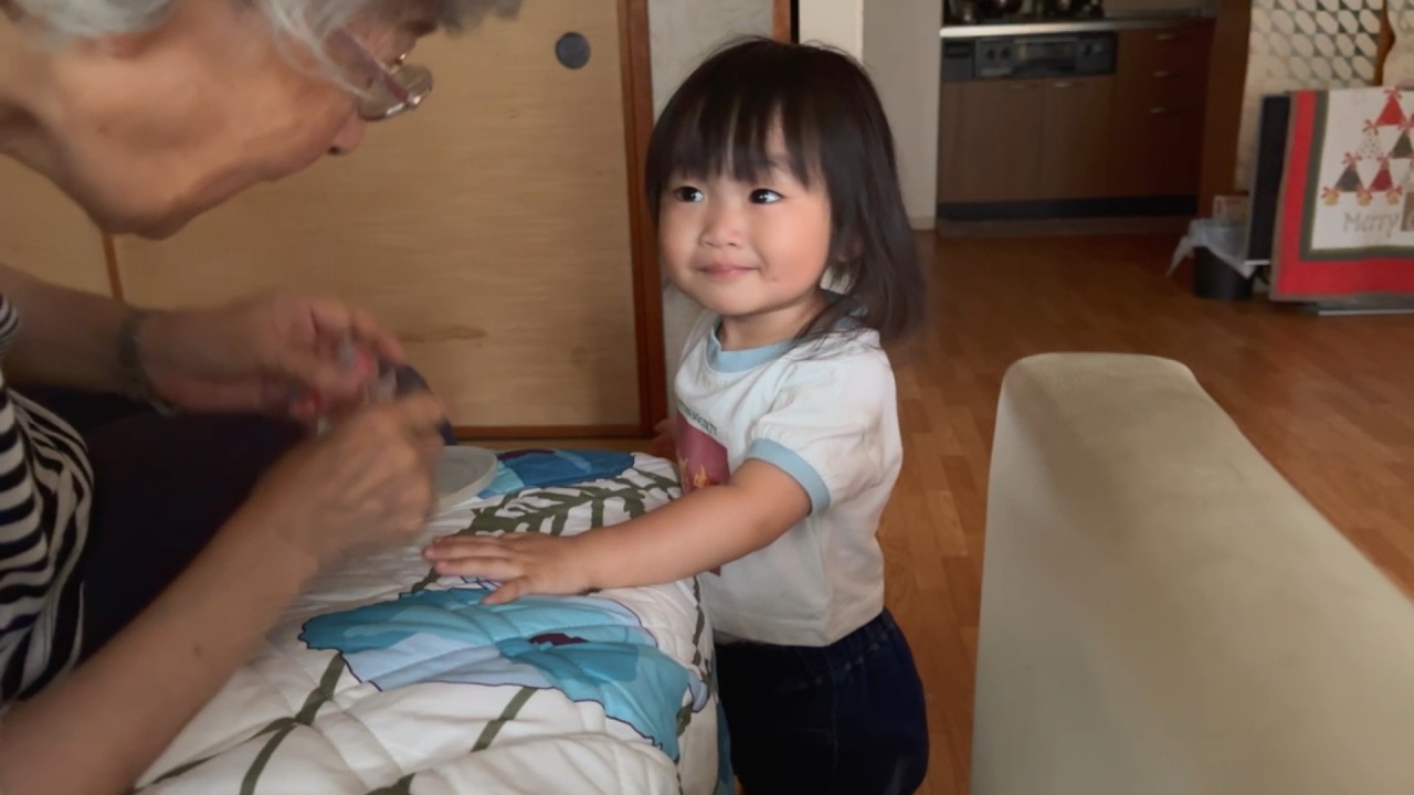 優しいバァバに甘えてお別れは少し寂しい1歳10ヶ月