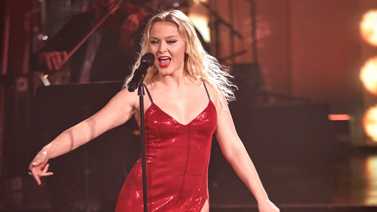 Zara Larsson - Hooked on a feeling - Live (TV4)