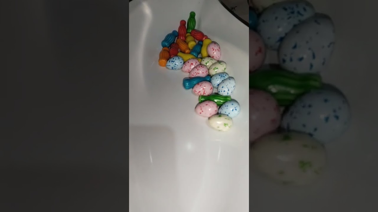 colorful eggs asmr #eggasmr #satisfyingsounds #asmrcommunity #asmreating #asmrtrending