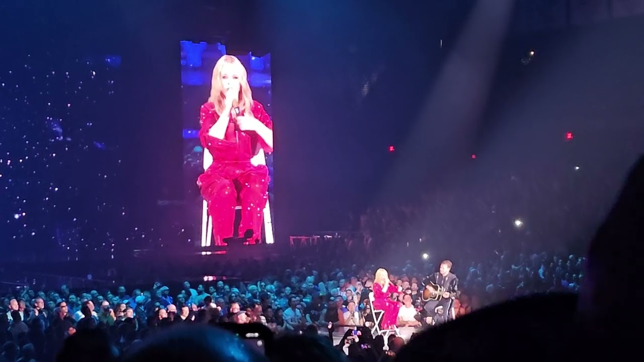 Kylie Minogue - Say Something  (Allstate Arena 2025)