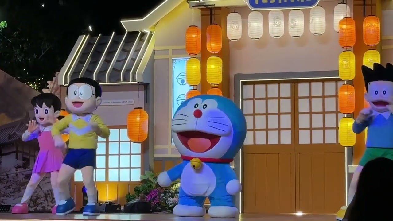 Doraemon Spring Festival di Pakuwon City Mall Surabaya. Ada Doraemon, Nobita, Shizuka, Suneo & Giant