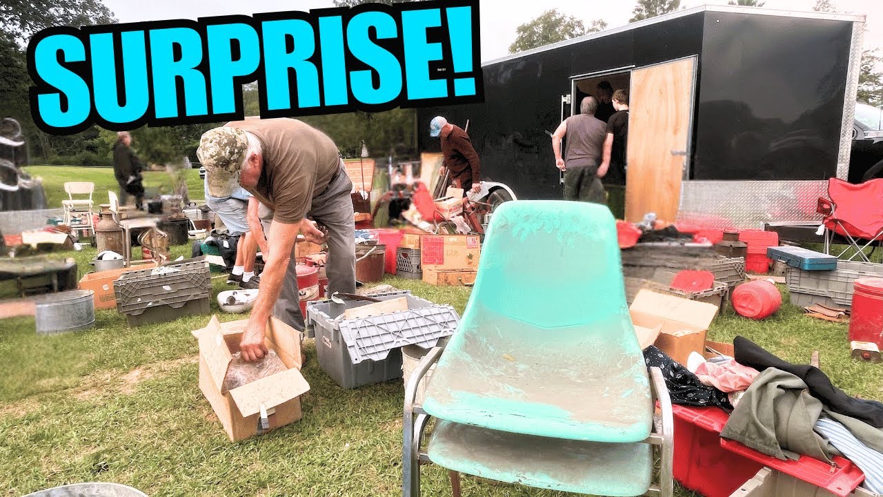 King Of The Flea Market... What's In The Trailer?
