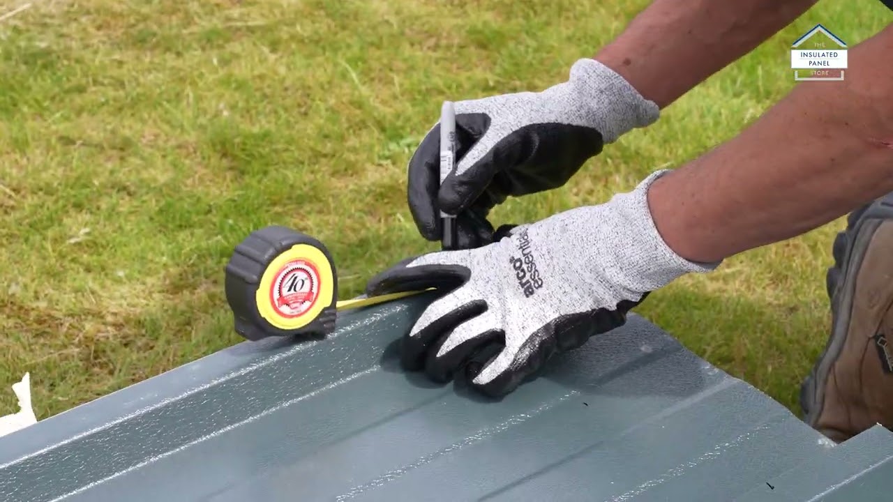 How to cut an Insulated Panel
