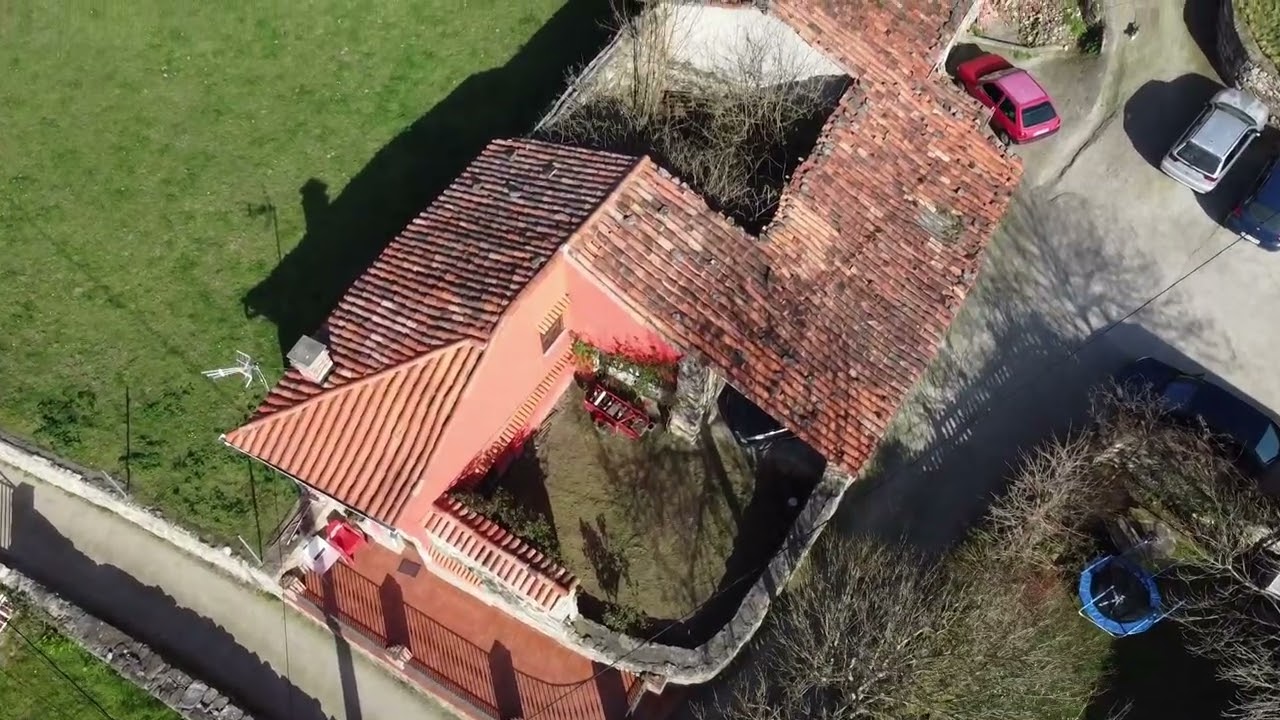 Casa con Terreno en Venta en Cornellana, Lena
