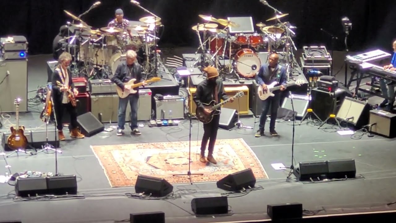 Eric Clapton & Gary Clark Jr - ‘Cause We’ve Ended as Lovers’ - Jeff Beck Tribute 2023