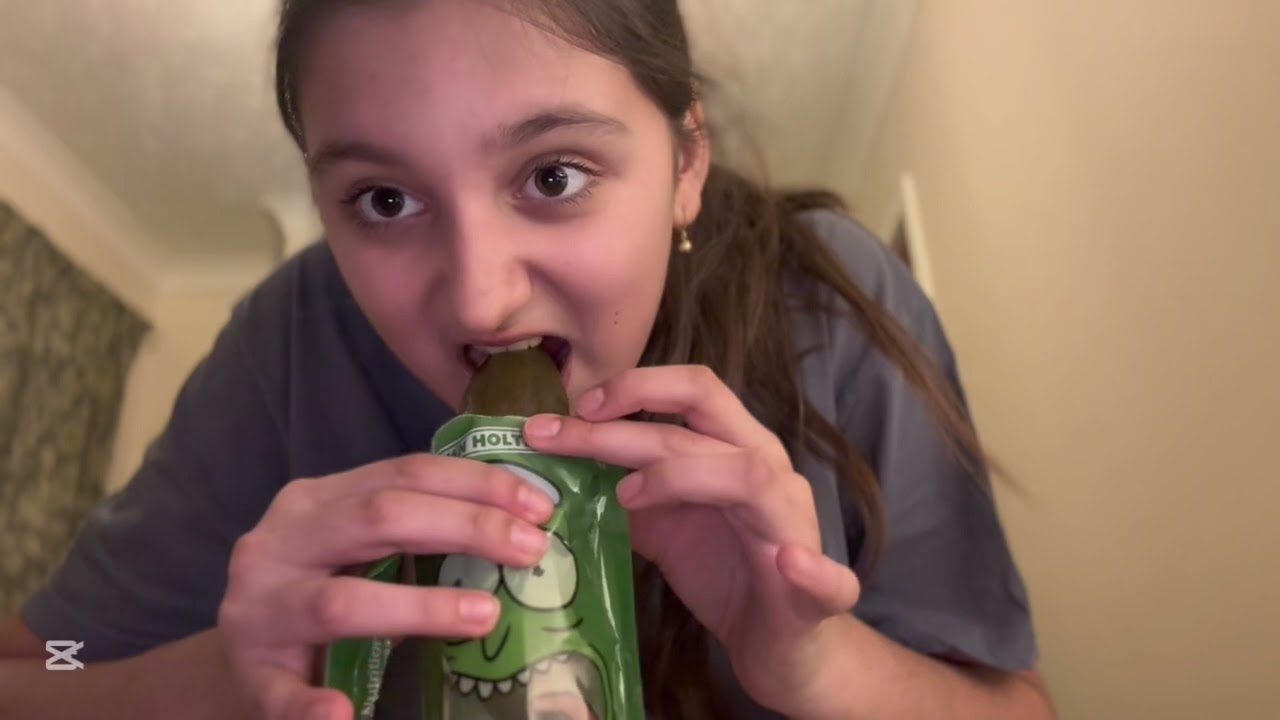 Anastasia Diaconu - 🇺🇸 Testez mâncare americană pentru prima dată!