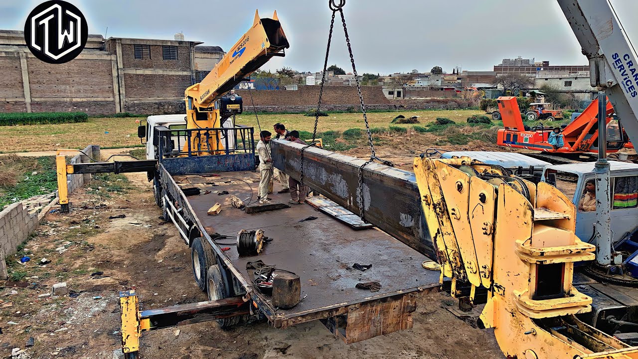 #Korean 20 ton soosan crane had a small seal leaked, we open the whole crane and replaced the seal