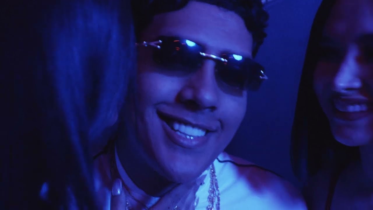 Young Fatty, Tury & Flame &ndash; Las Pvtas Escuchan Trap (Video Oficial)