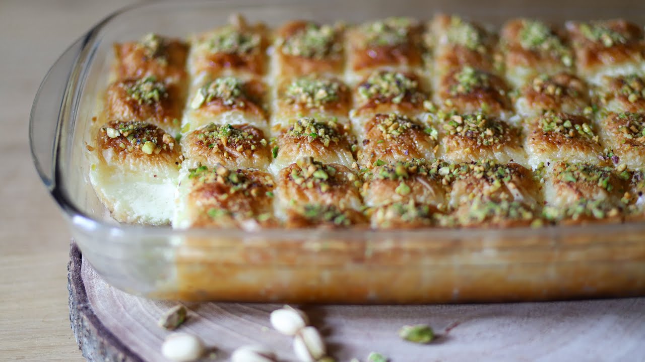 بقلاوة بالقشطة (النمورة) .. بطريقة سهلة جداً و طعم لا يقاوم .. Cream Filled Baklava