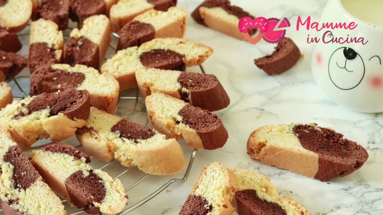BISCOTTONI BICOLORE CREATI PER L&rsquo;INZUPPO: PROFUMATI ,FACILI E VELOCI