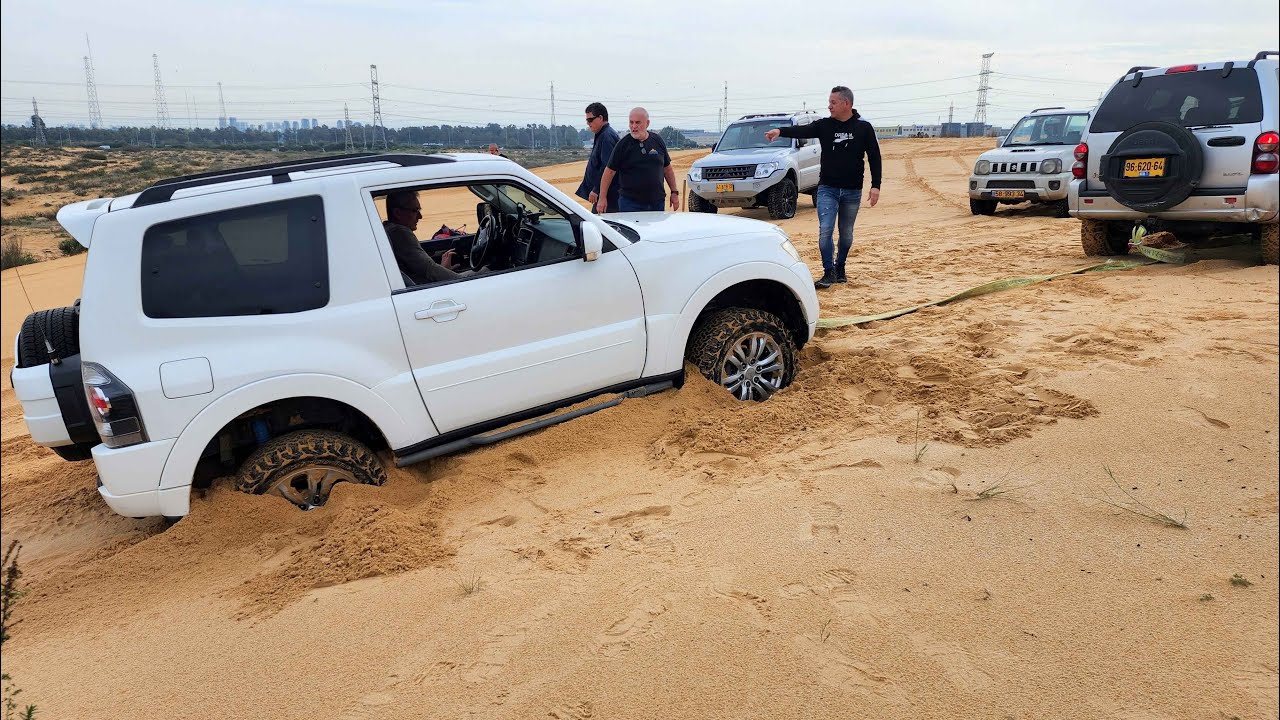 שעשועי נהיגה בדיונות - טיול ג'יפים עם אבי SAND DRIVING