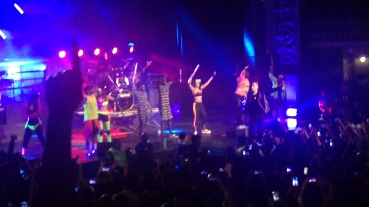 Djodje - L&aacute; ki nos &eacute; bom (Coliseu)