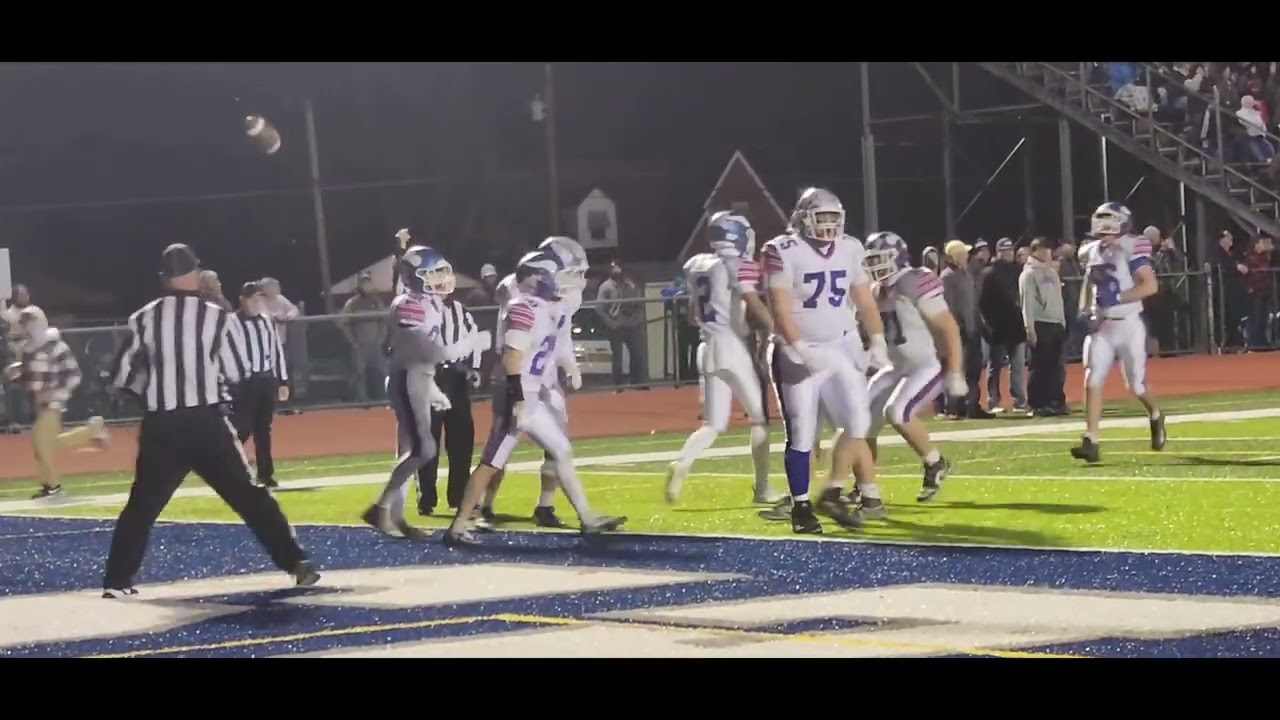 PIAA District XI Class 2A Final ! Williams Valley Vikings(11-1) v. Schuylkill Haven Hurricanes(12-0)