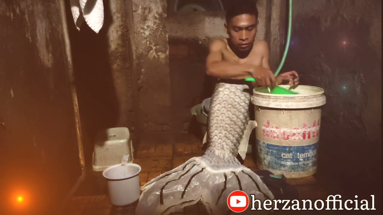 putra duyung ketika mandi#duyung #marmaid #youtuberpemula #kocak