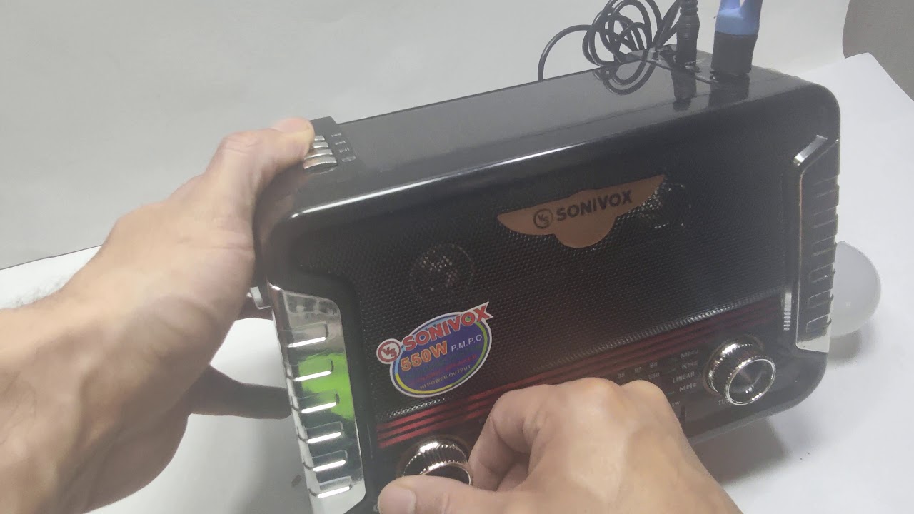 Radio Estilo Cafetero Bluetooth SONIVOX VS-R1739SL AM FM USB sistema de carga bombillo  PANEL SOLAR