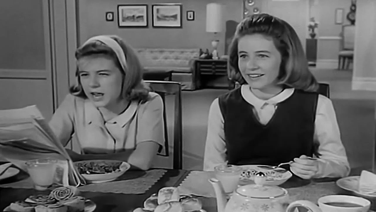 The Patty Duke Show 1963 - 1966 Opening and Closing Theme (With Snippet) Remastered
