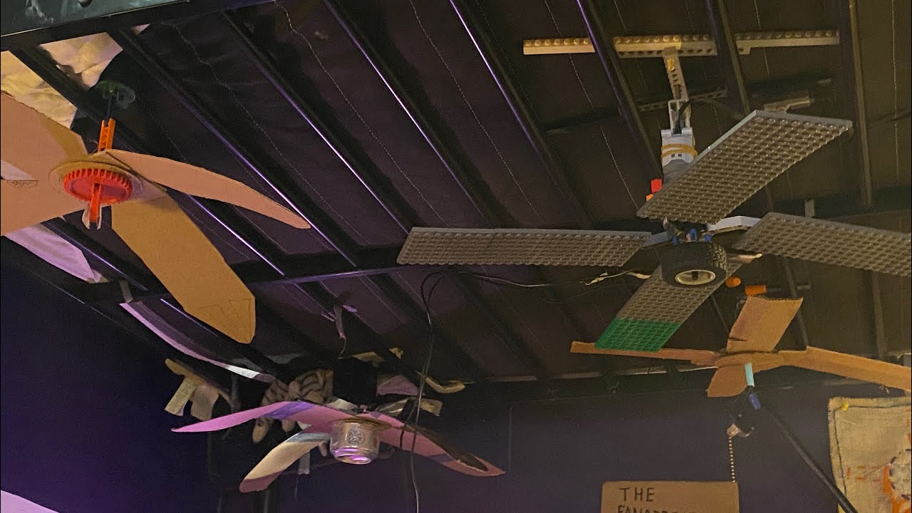 Under bed ceiling fan display