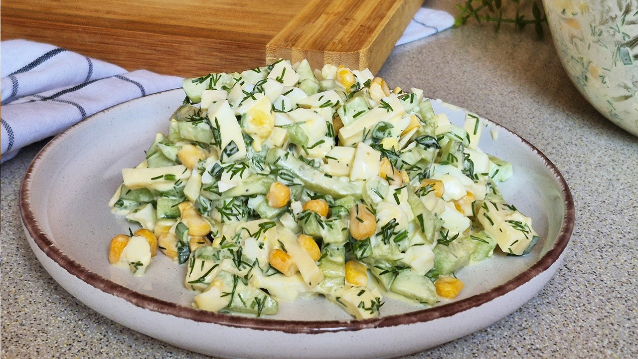 ЭТОТ САЛАТ ПОКАРЯЕТ С ПЕРВОЙ ЛОЖКИ &ndash; Легкий, Свежий  и Невероятно Вкусный!