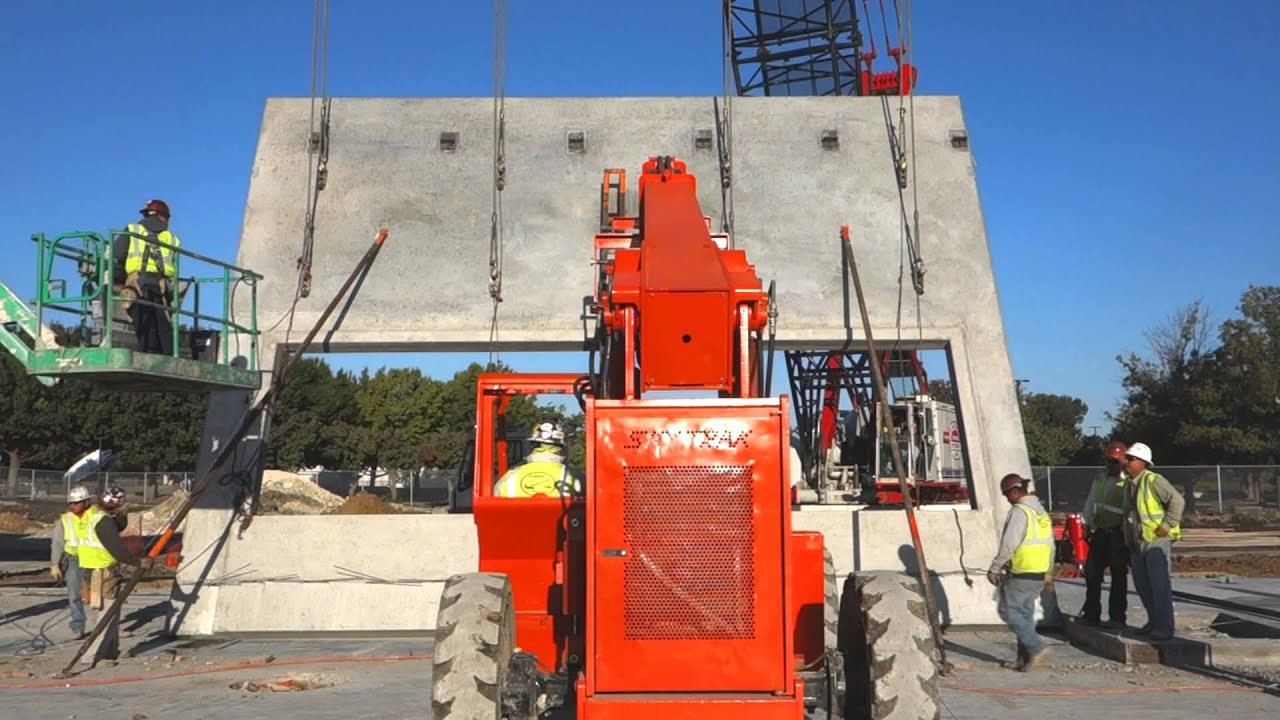 A Close View of the Tilt-up Construction Process - Standing the Tiltwall Panel