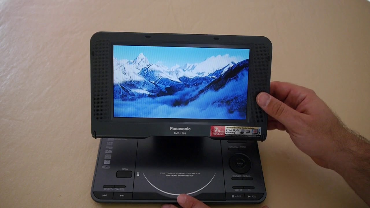 TechNewOld looks at Panasonic LS84 portable DVD player.