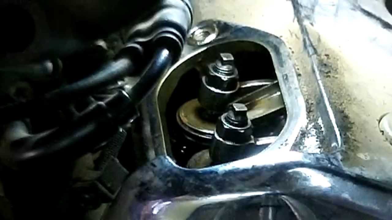 Ajuste folga de válvulas Honda Shadow 600 (2/5)