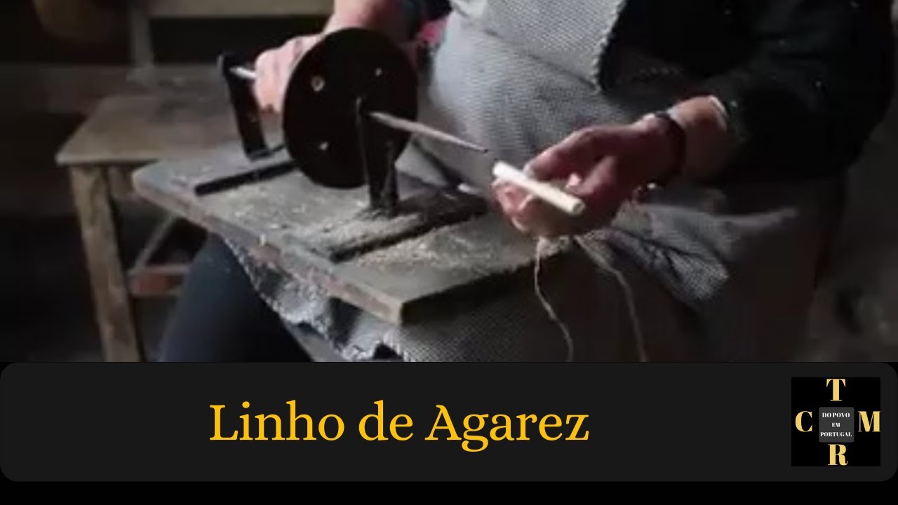Trabalho do linho &agrave; moda antiga ( Agarez )