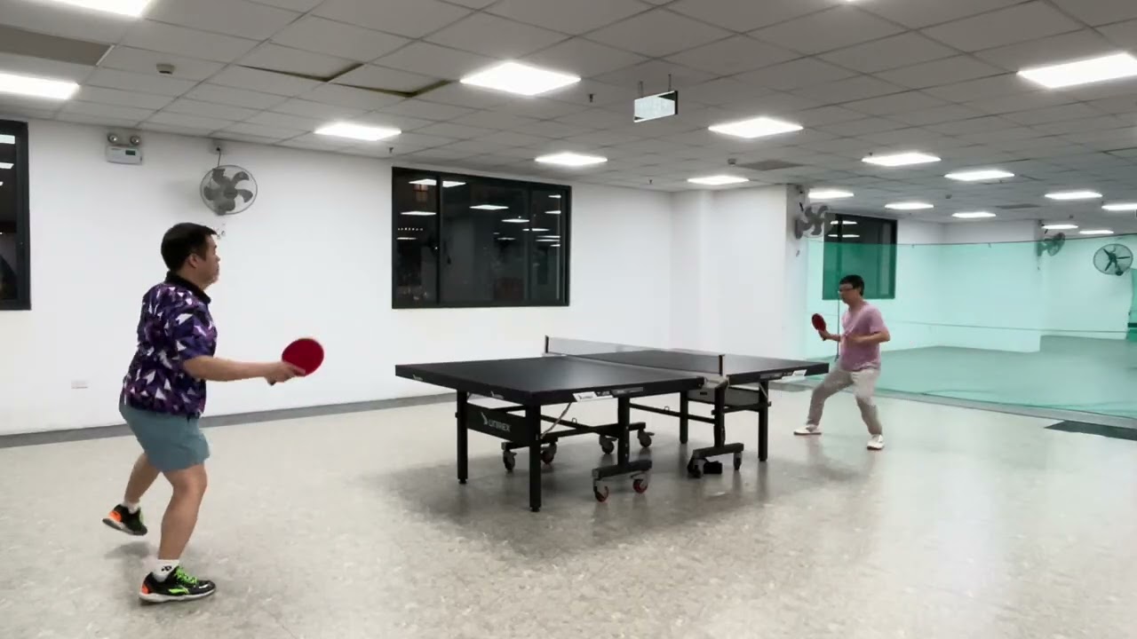 Trung vs Hoàn +2 tại clb bóng bàn Chung Cư Emerald E2