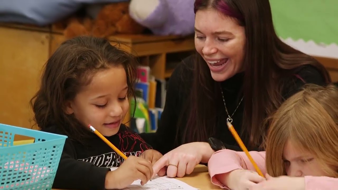 Расширение возможностей юных читателей: концепция грамотности в Мичигане (REL Midwest)