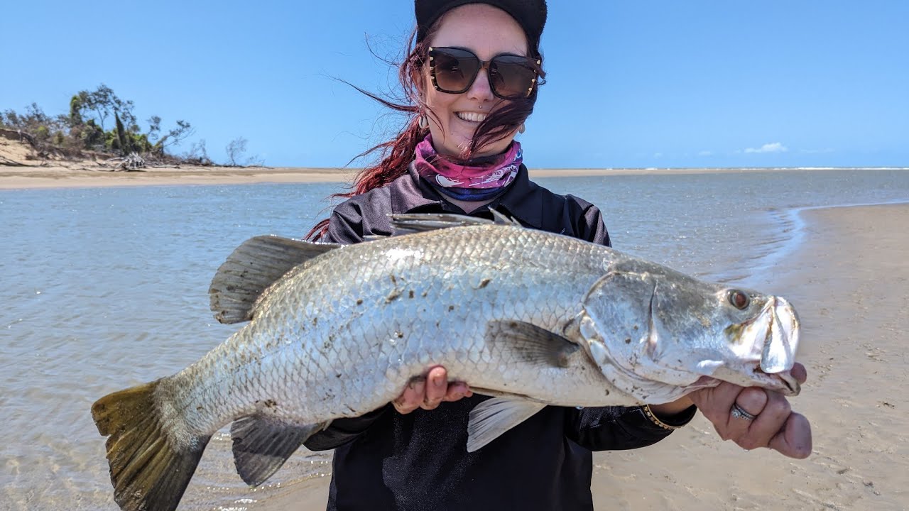 Live Bait Fishing for Barramundi LAND BASED - FNQ, Australia