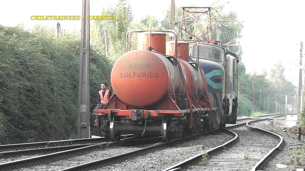 LOCOMOTORA E3227 de FEPASA en maniobras EST. TENO