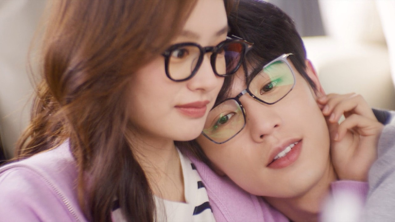 🌷【MOVIE】帥醫生留女孩在家過夜：「今晚別走了」！想和她的關係再進一步 #最新中國電視劇 #甜寵 #徐若晗 #张凌赫 #爱你