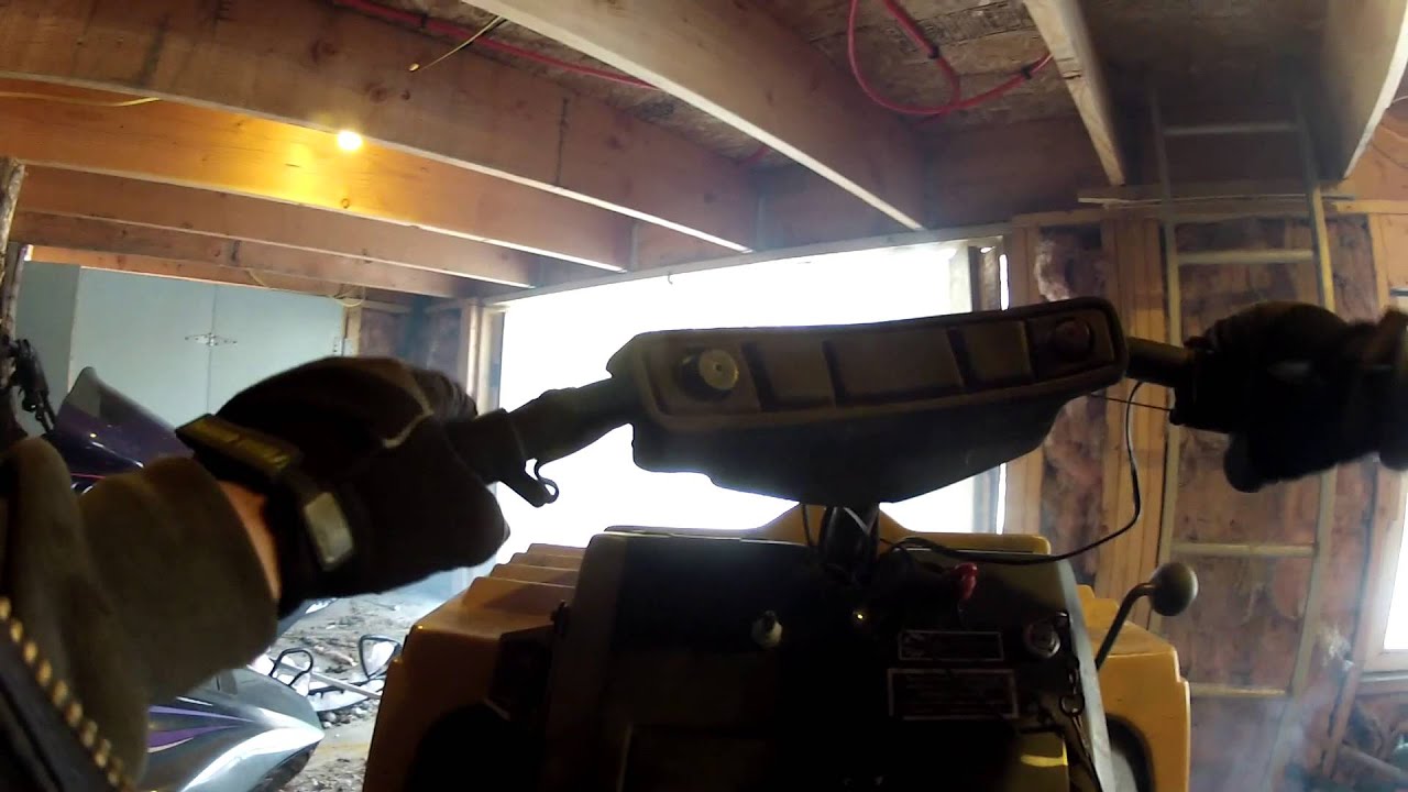 Attempting to Drive the 1979 SkiDoo Alpine