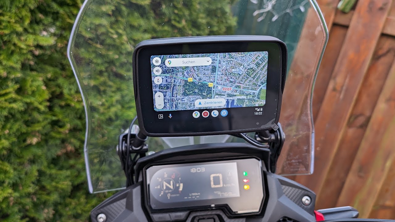 Ich habe das günstigste Android-Auto-Display von AliExpress für's Motorrad gekauft | Piotrrr Moto
