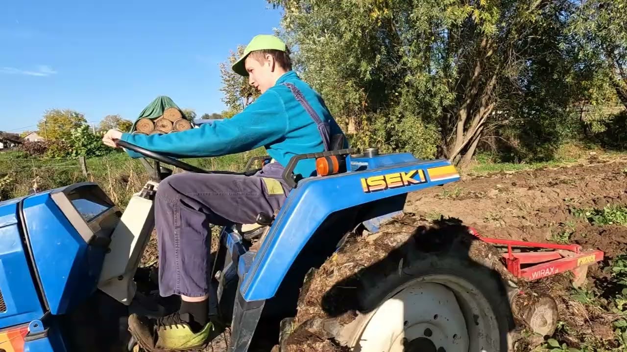 Szántóföldi munka | Őszi szántás, | trágyaszórás...