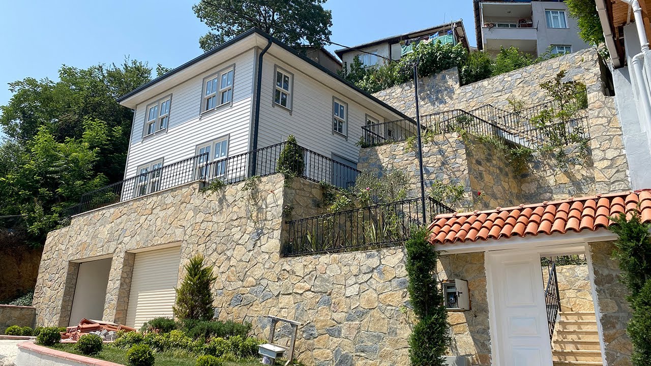 MORGÜL EMLAK - 📍 Beykoz'da Satılık Bahçeli Ahşap Ev