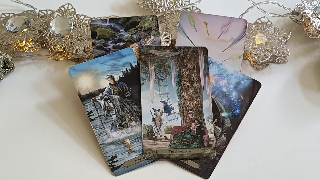 Was denkt er genau JETZT &uuml;ber Dich? 🤔❤️ Liebesorakel Singleorakel Tarot