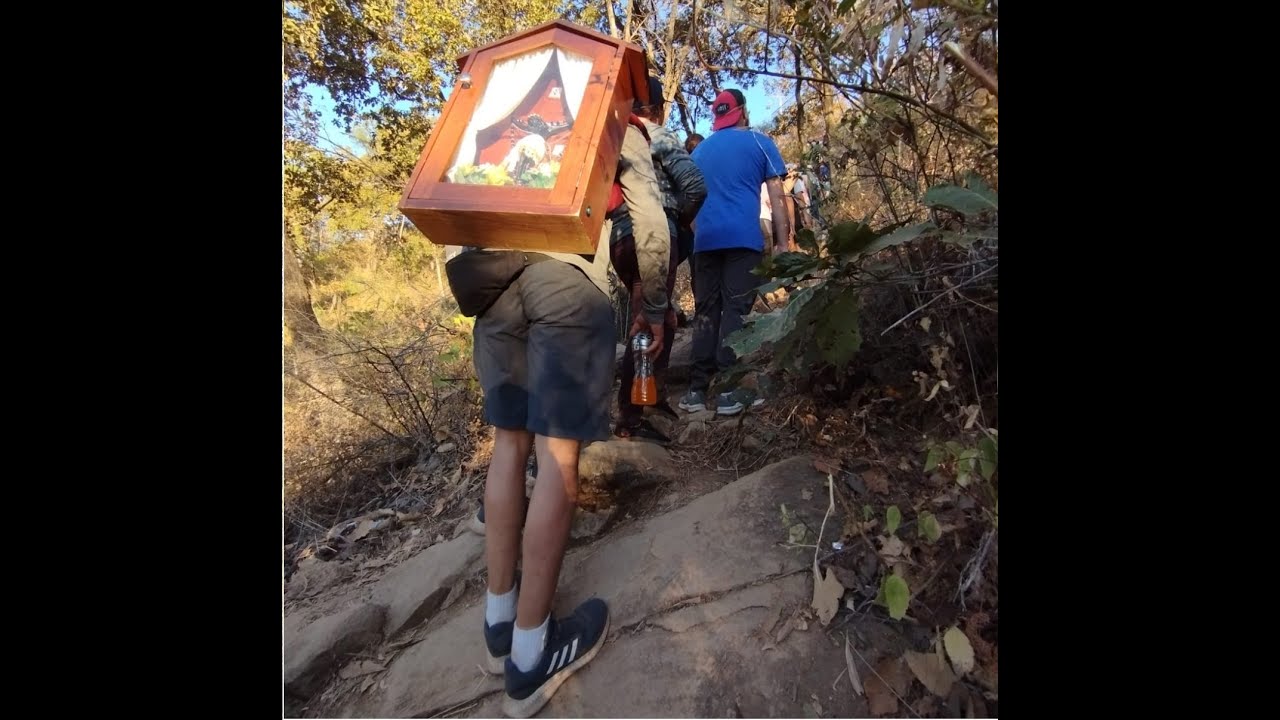 Peregrinación al CRISTO Negro de CARÁCUARO Michoacán