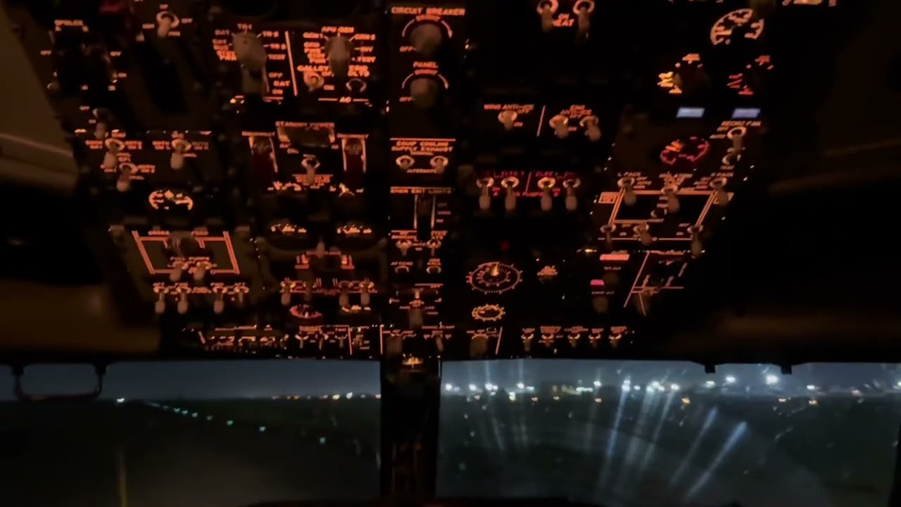 Night Flight from Lagos to Accra | Full Flight Procedures on Boeing 737-300 