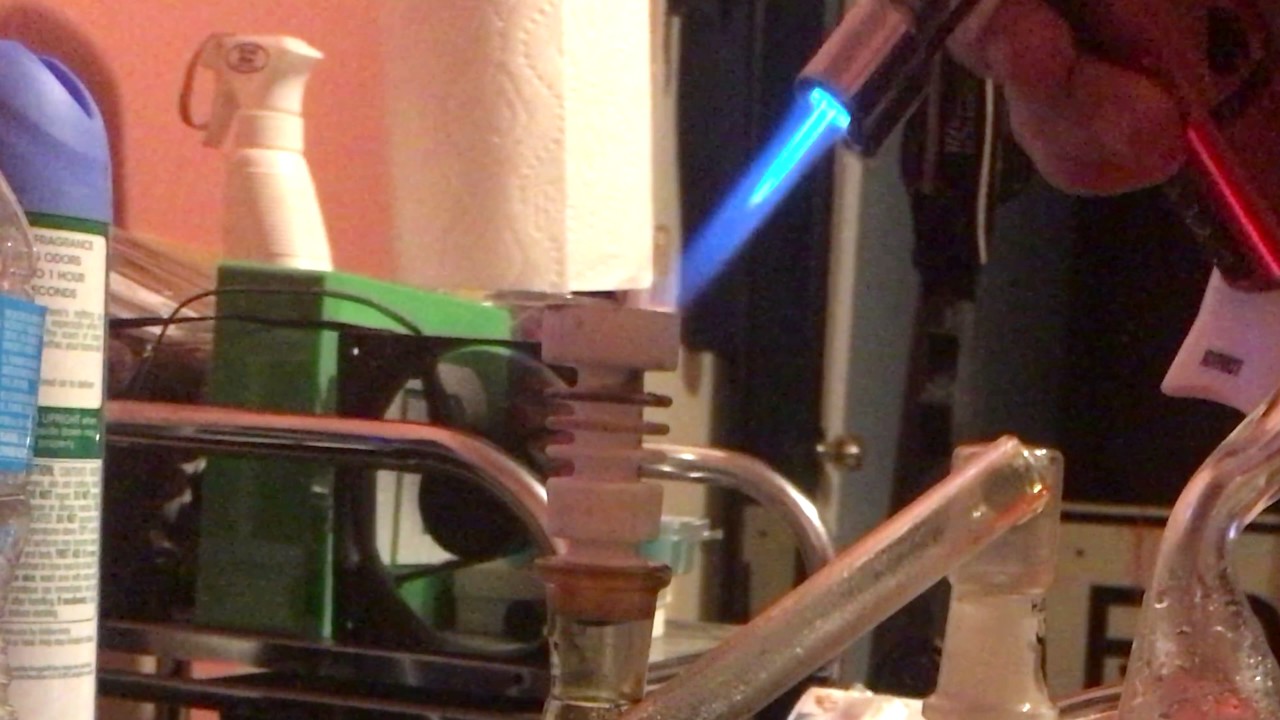 HOW TO HIT DABS OUT OF A CERAMIC NAIL