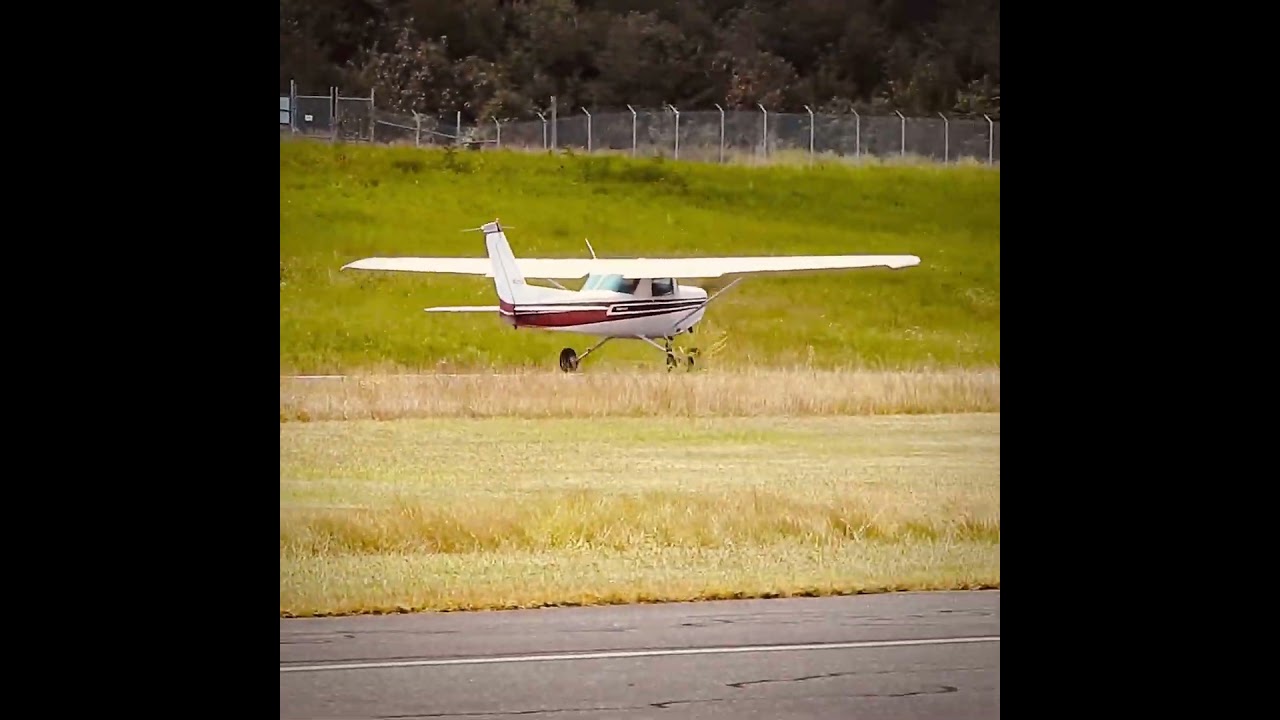 Nostalgic Cessna 152 flight training! I even flew in this exact aircraft in 2002 #aviation #airplane