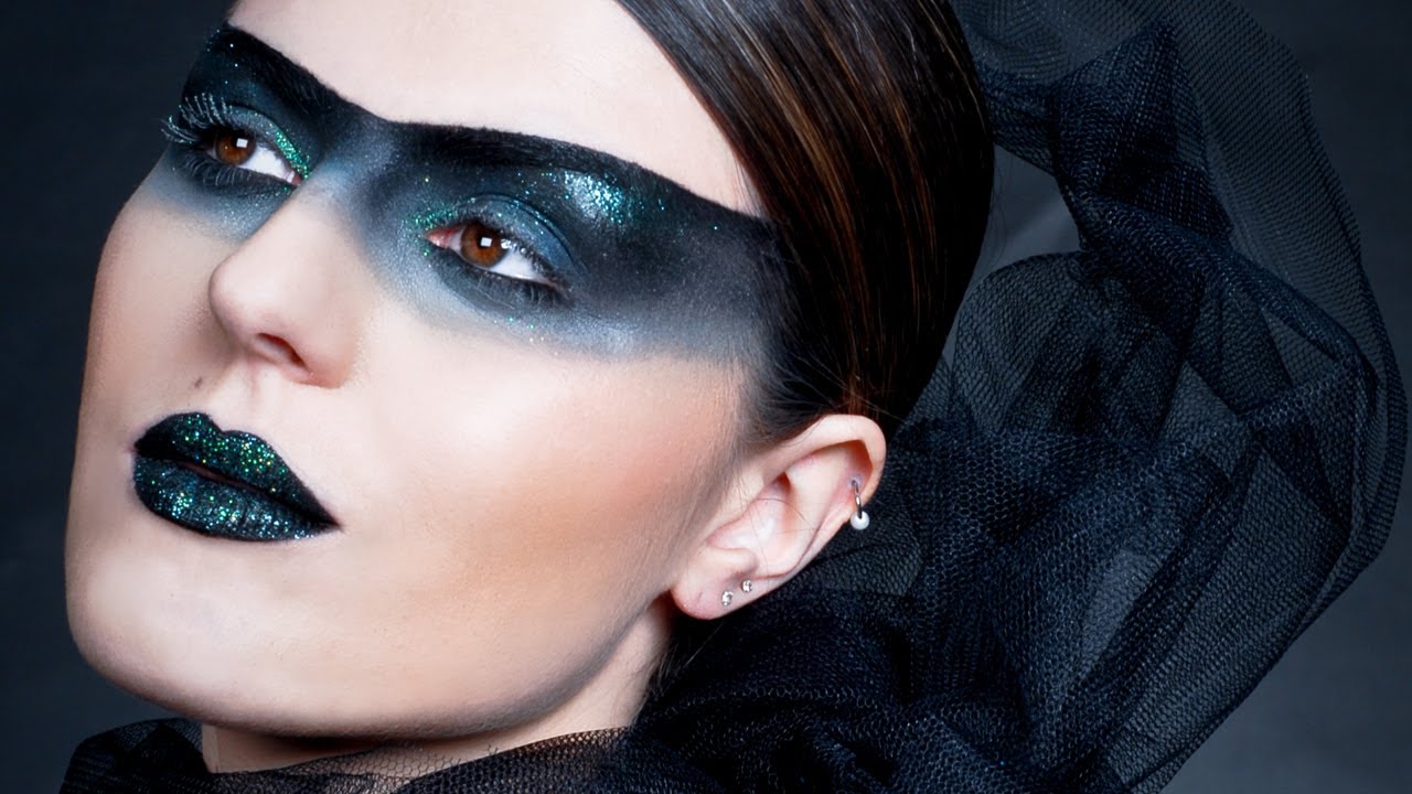 Makeup Tutorial : Bandeau Noir | Make-Up Atelier Paris
