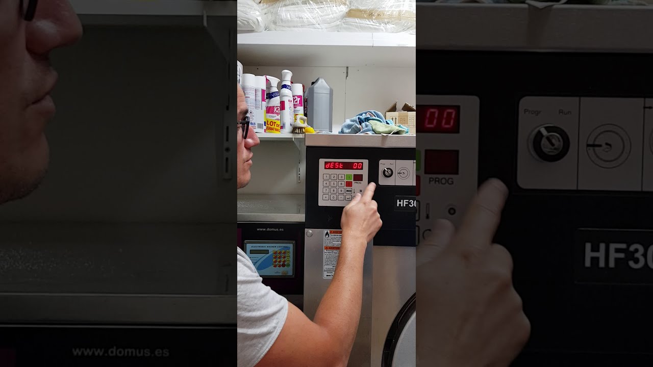 IPSO 30kg - HF304 - Machine à laver professionnelle pour les blanchisseries et les pressings