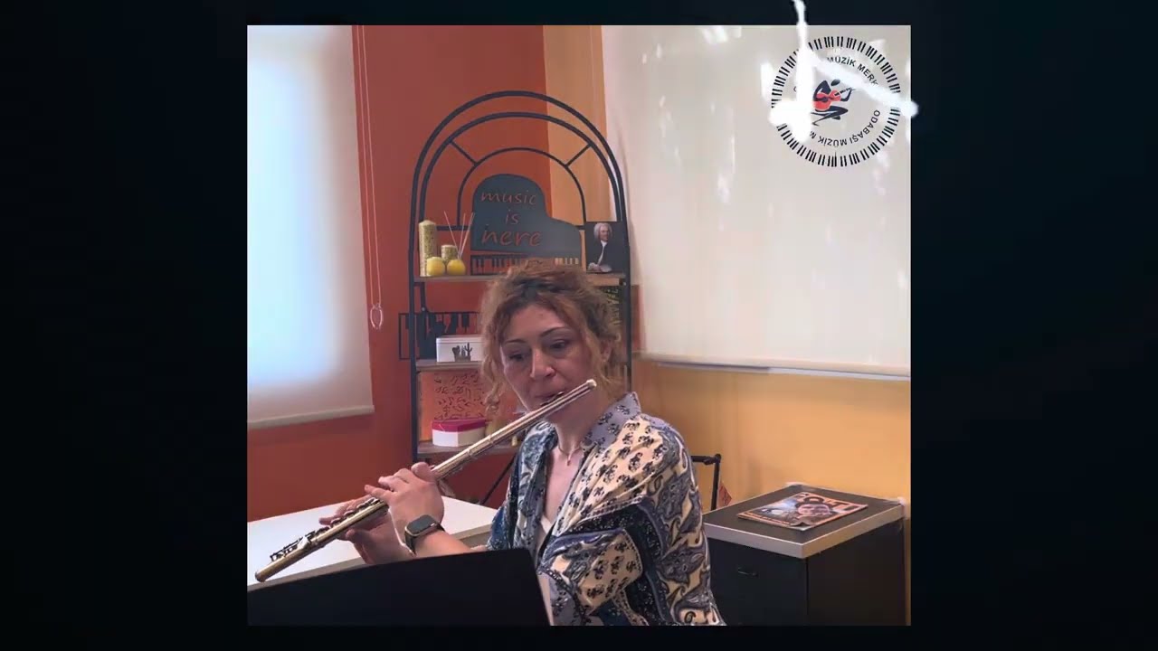 Voilà – Yan Flüt Öğretmenimizden Canlı Performans | İzmir Odabaşı Müzik
