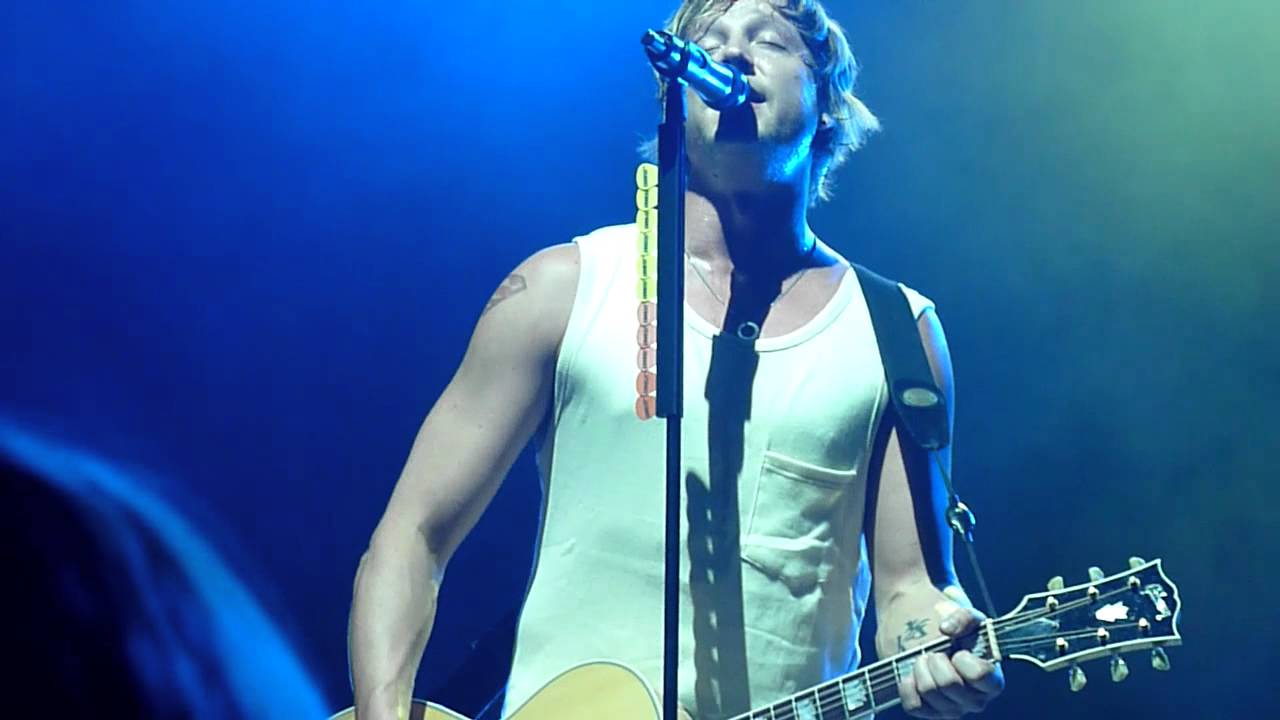 Sunrise Avenue - Somebody Help Me (Live) Rostock/Germany