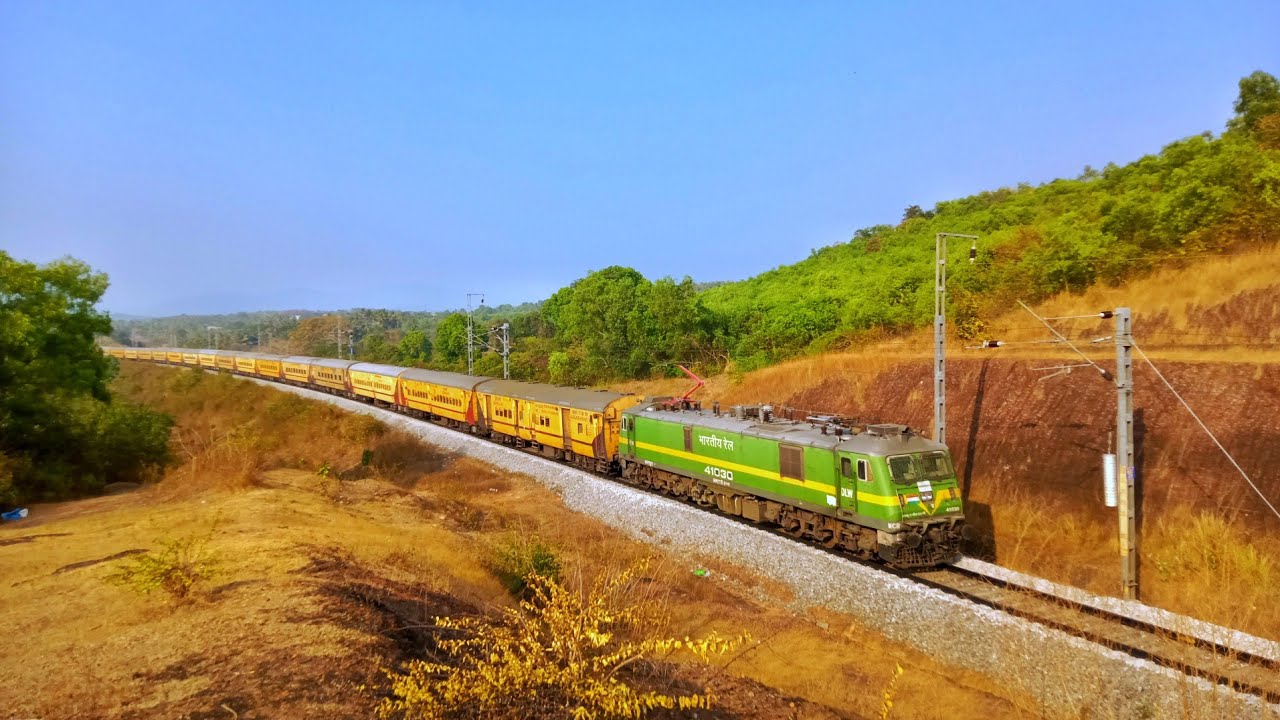 14+ Hours Late Running Lifetime Special Train - 02198 Jabalpur Coimbatore Express departs Kumta.