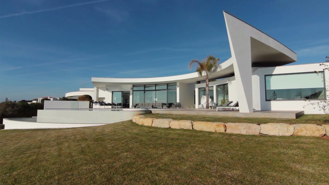 ARQ. 3 | CASA REPORT - T.2 Ep.18
